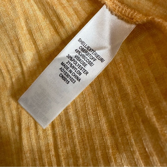 Adrianna Papell | Yellow V Neck Puff Sleeve Ribbed Top Size Small - Picture 5 of 7